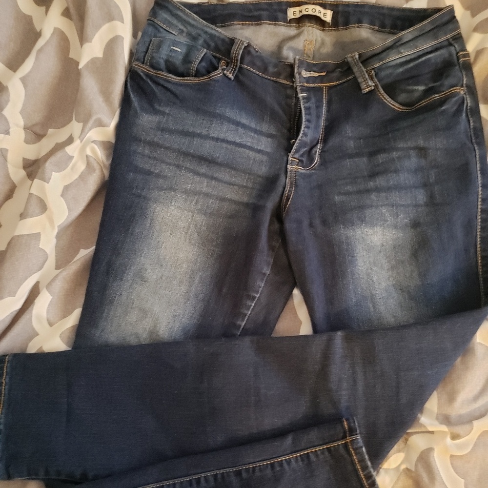 Skinny jeans
